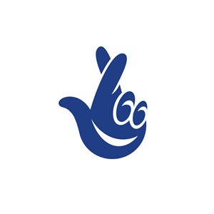 手指笑脸设计传媒logo