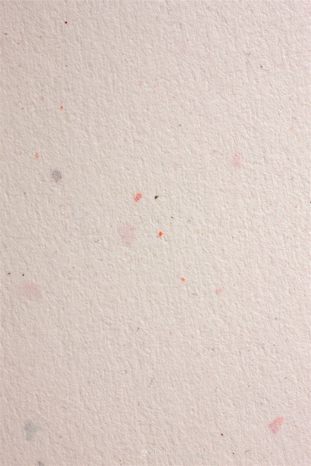 浅藕粉色纸张拟真竖版中式斑驳纸纹背景图片