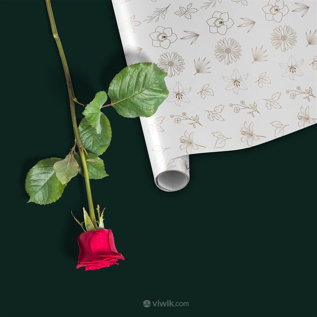 玫瑰花旁边的花店包装纸贴图样机