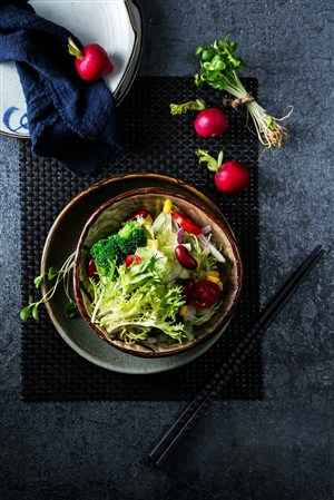 日本料理沙拉蔬菜果蔬美食图片