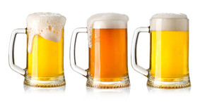 3杯啤酒饮料高清图片