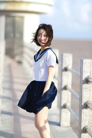 水手服制服清纯美女日本美女图片
