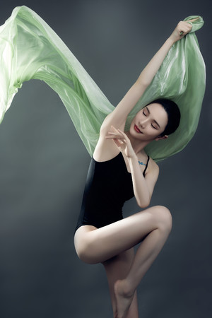 国产精品人体艺术气质美女舞蹈图片