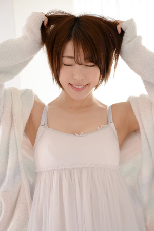 日本美女写真可爱女生头像图片