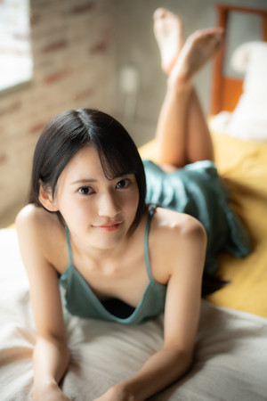 日本性感美女睡衣写真美女私房照图片