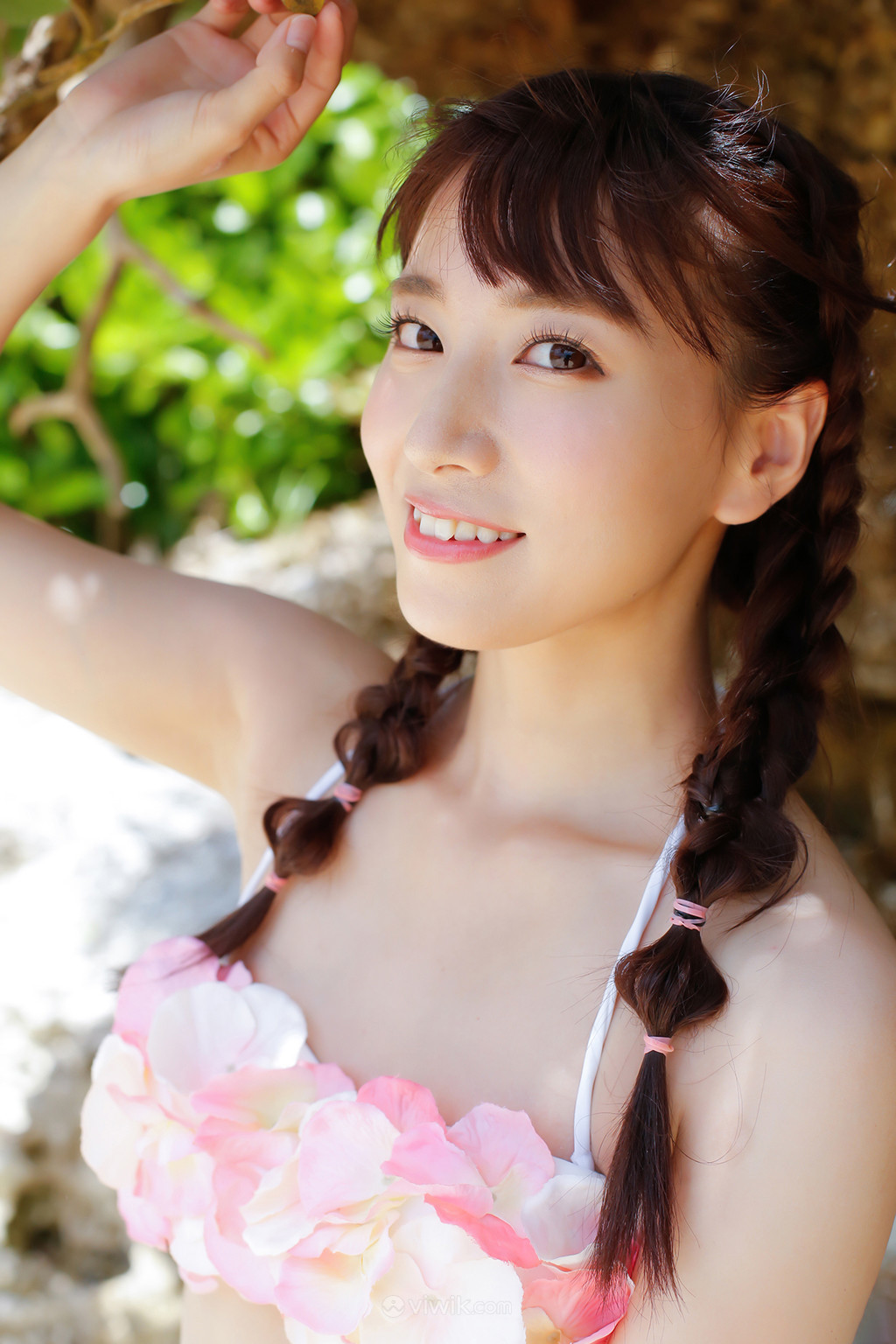 日本美女泳装美女写真图片