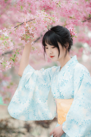 美女艺术照写真日本和服美女图片