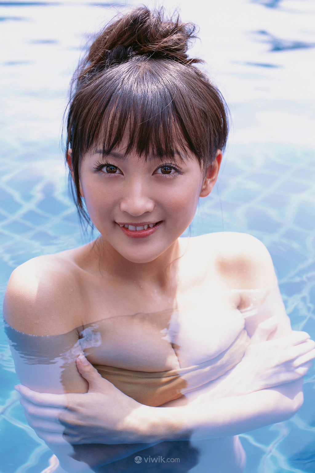 水中的日本性感美女写真图片