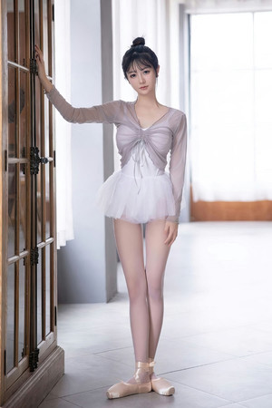 亚洲美女芭蕾舞舞蹈生图片